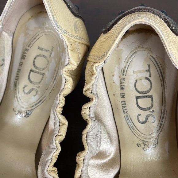 Tods Ballet Flats Driving Loafers Beige Nude Patent Leather Bow Toe Sz 36 - Picture 9 of 12